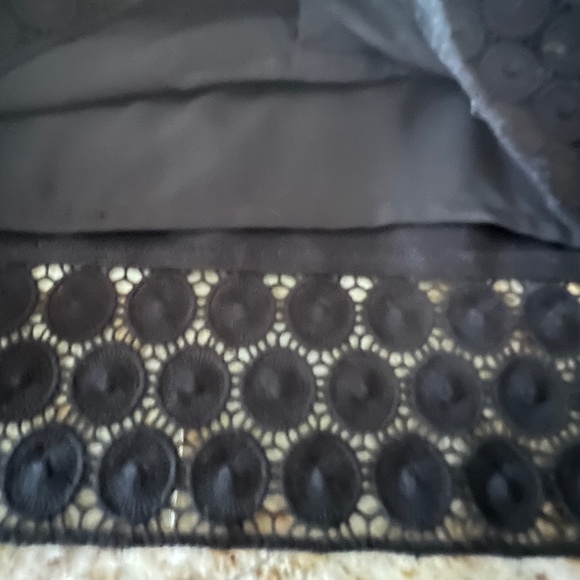 TALBOTS Black  Eyelet Lace Linen and Cotton Blend  Dress Size 8P - Picture 11 of 16